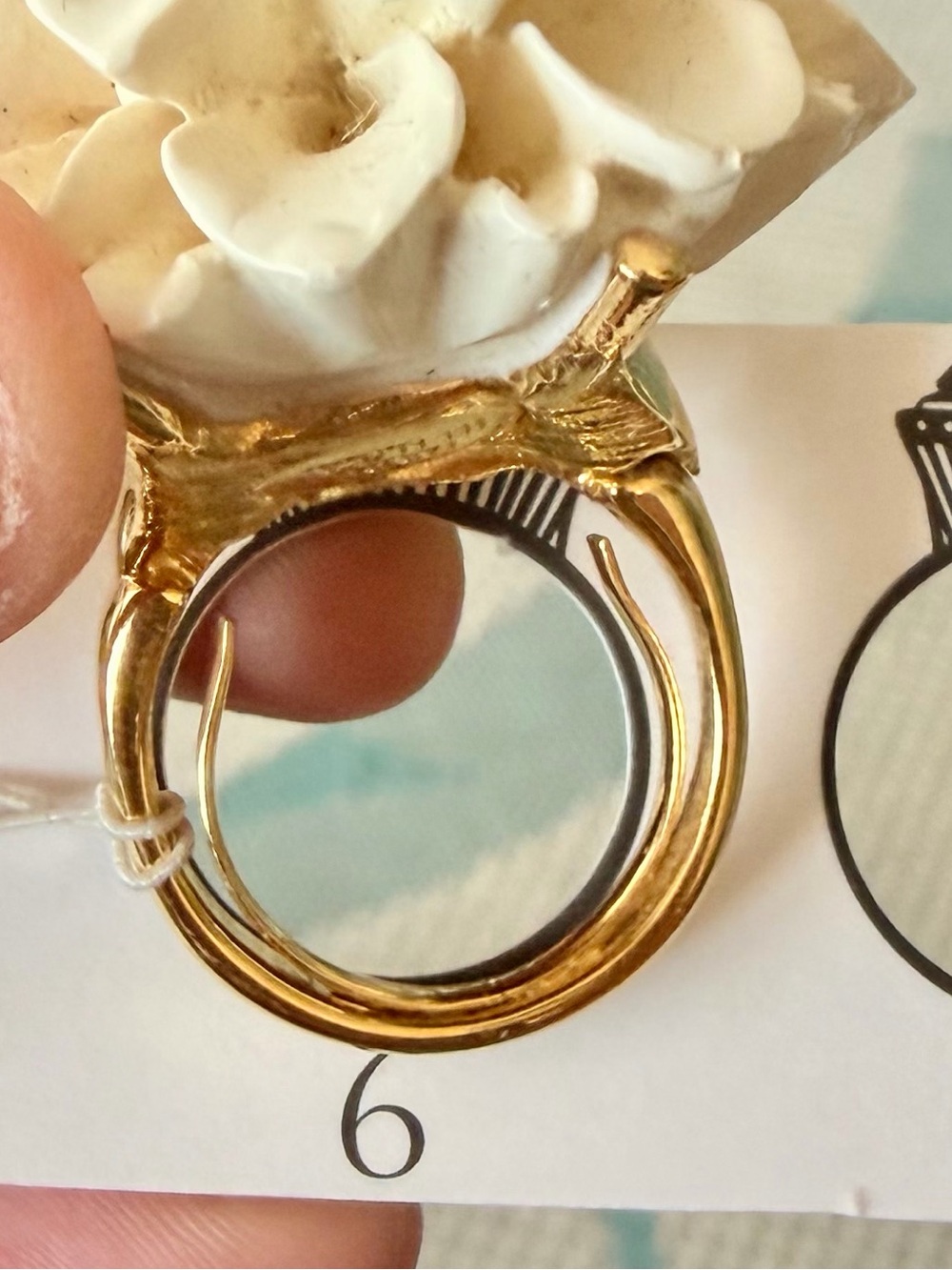 NWT KJL White Ceramic Flower Couture Collection Statement Ring. Size 6 - Picture 14 of 15